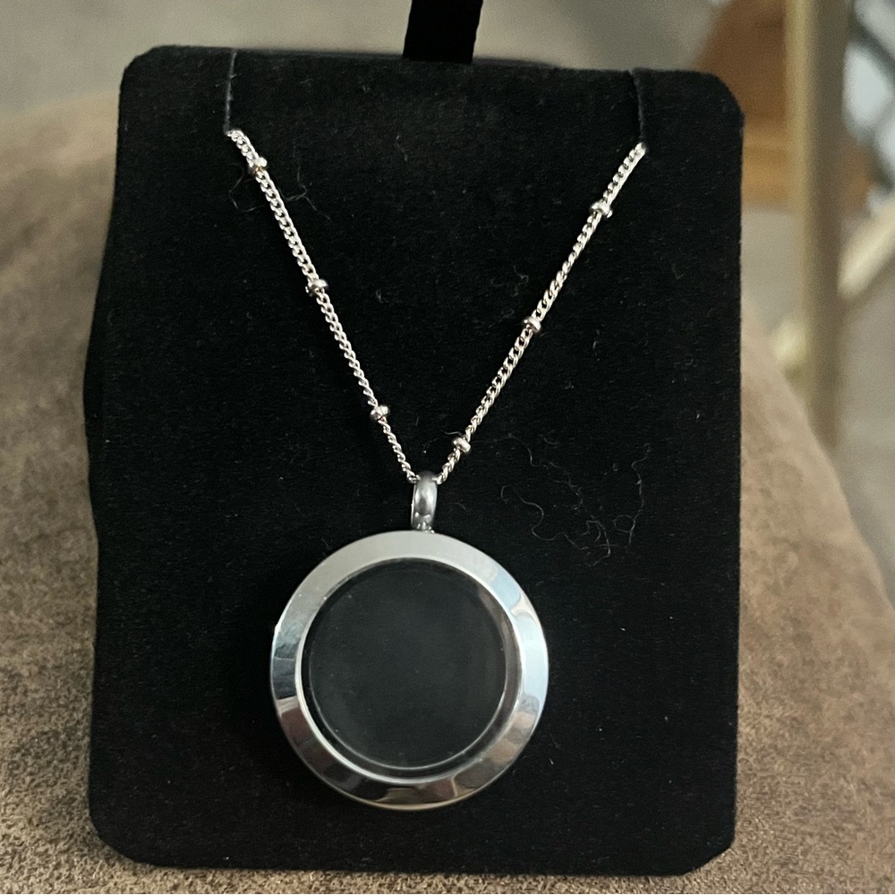 Origami Owl Living Locket with 9 charms